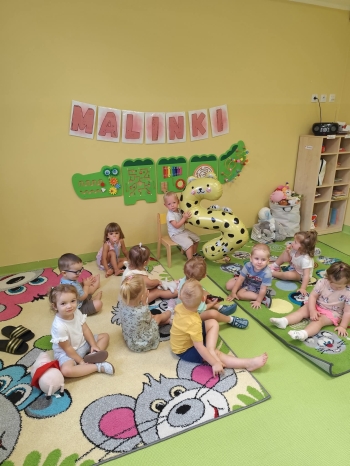 facebook_1760086038902_7382335913311724514