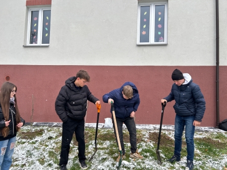 Młodzi zostawiają u nas swój ''ślad''